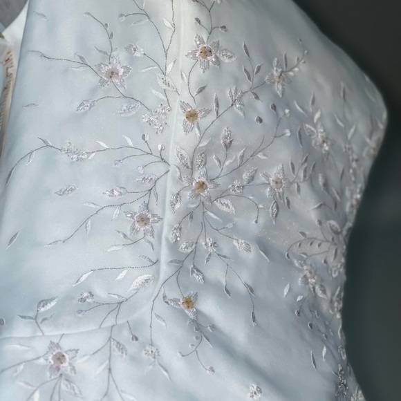 🤍💍👰🏼‍♀️Monique Bridal Wedding Dress AND Veil - Dry Cleaned and preserved - Picture 4 of 15